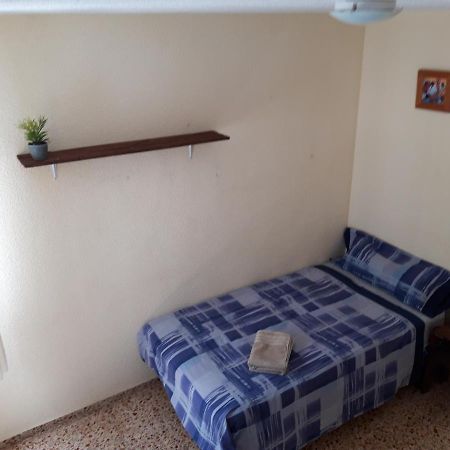 Central Accommodation Alicante Exterior photo
